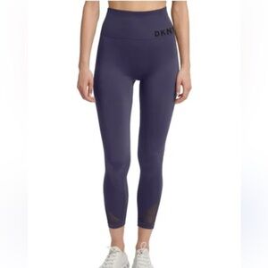 DKNY Sport Leggings size medium high rise 23 inch inseam